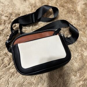 Sling bag or hip bag